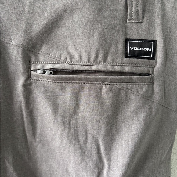 Volcom Kerosene Hybrid Shorts Size 32 Men Gray Pockets Surf Beach Cruise Stretch - Picture 8 of 16
